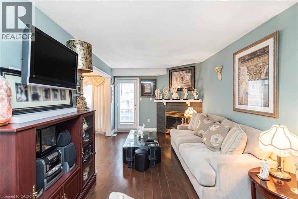 












255 MOUNT ALBION Road Unit# 22

,
Hamilton,




Ontario
L8K6P7

