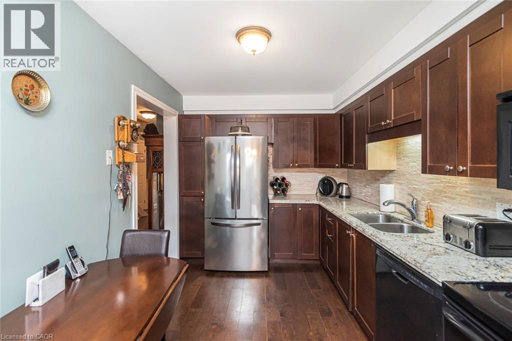 












255 MOUNT ALBION Road Unit# 22

,
Hamilton,




Ontario
L8K6P7

