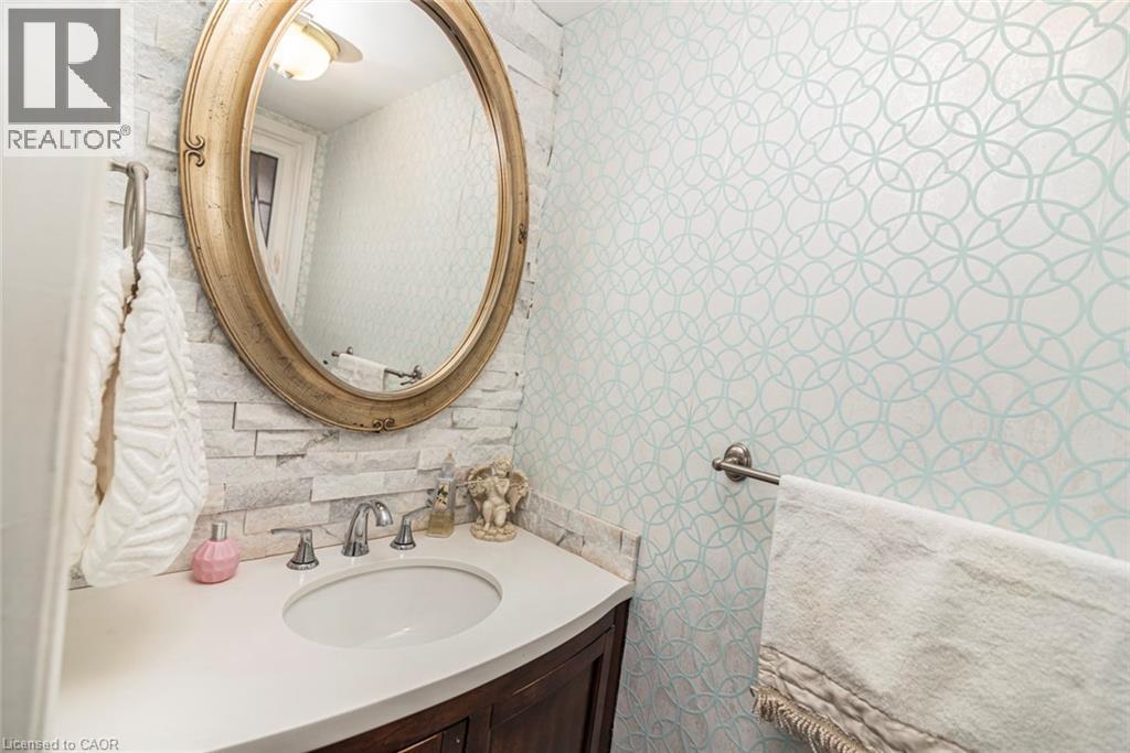 












255 MOUNT ALBION Road Unit# 22

,
Hamilton,




Ontario
L8K6P7

