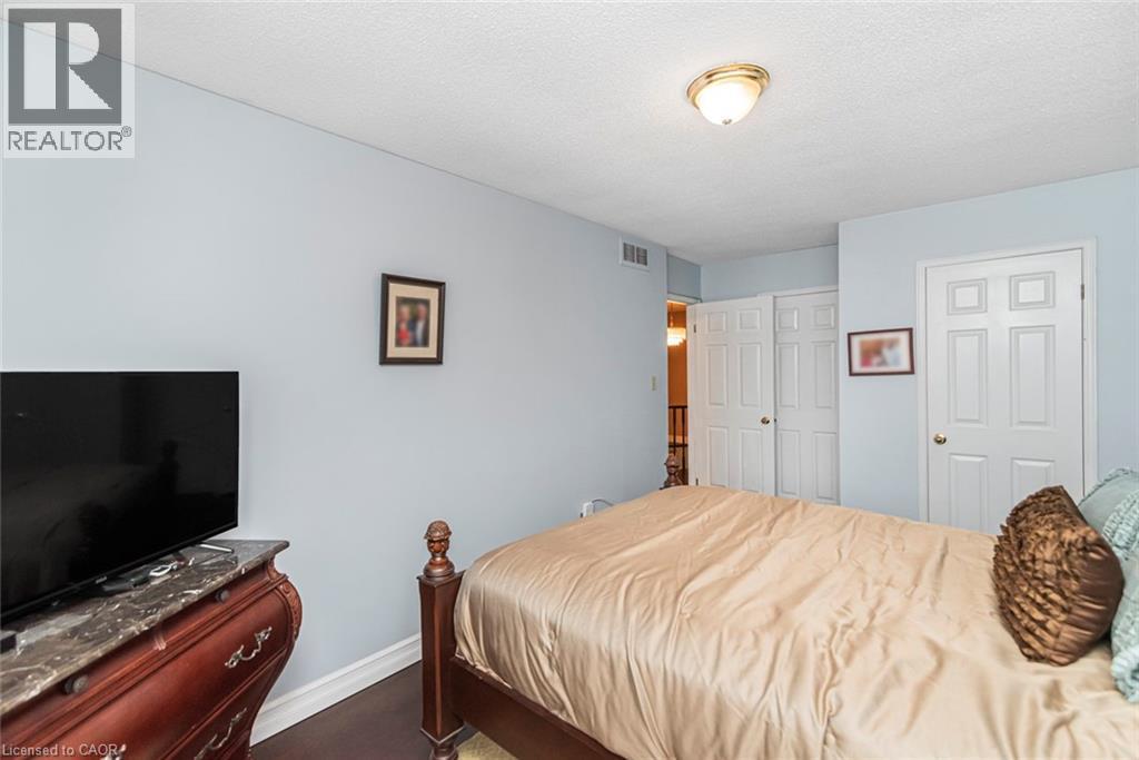 












255 MOUNT ALBION Road Unit# 22

,
Hamilton,




Ontario
L8K6P7

