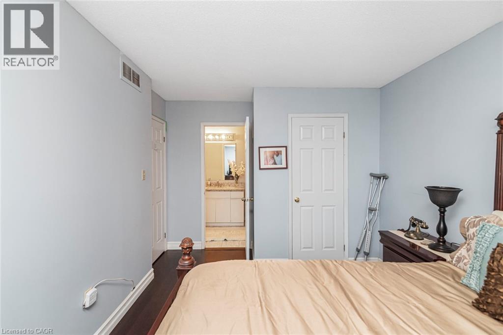 












255 MOUNT ALBION Road Unit# 22

,
Hamilton,




Ontario
L8K6P7

