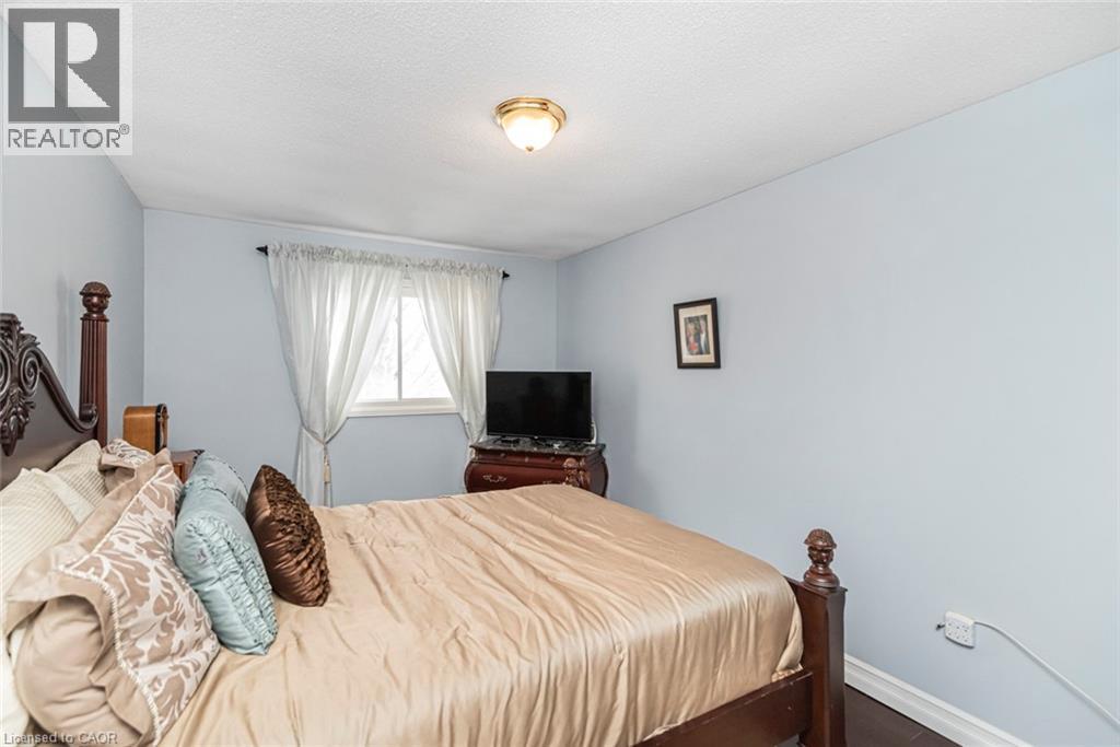 












255 MOUNT ALBION Road Unit# 22

,
Hamilton,




Ontario
L8K6P7

