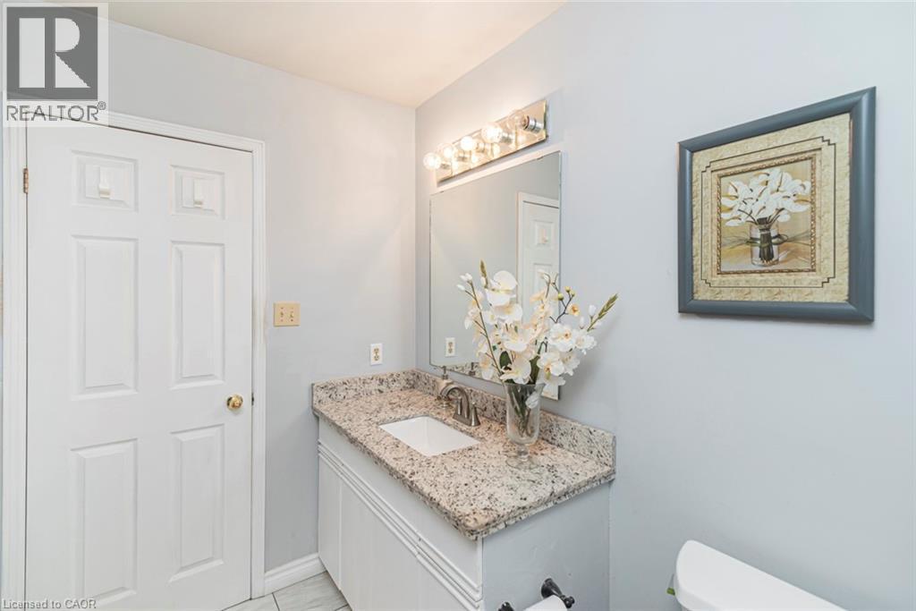 












255 MOUNT ALBION Road Unit# 22

,
Hamilton,




Ontario
L8K6P7

