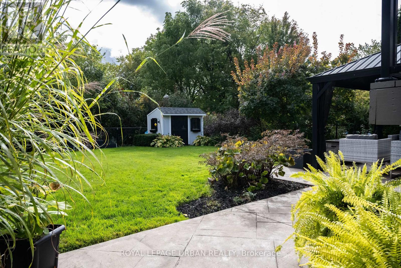 












27 LIGHTHEART DRIVE

,
Caledon,




Ontario
L7C1E3

