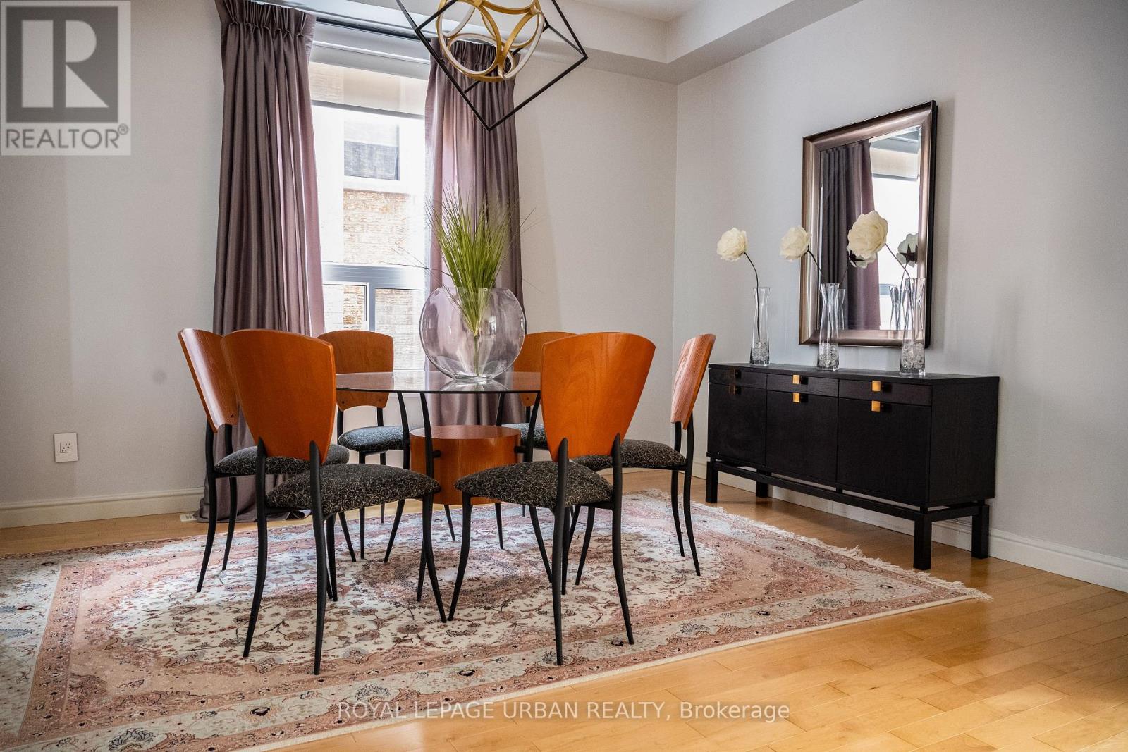 












27 LIGHTHEART DRIVE

,
Caledon,




Ontario
L7C1E3

