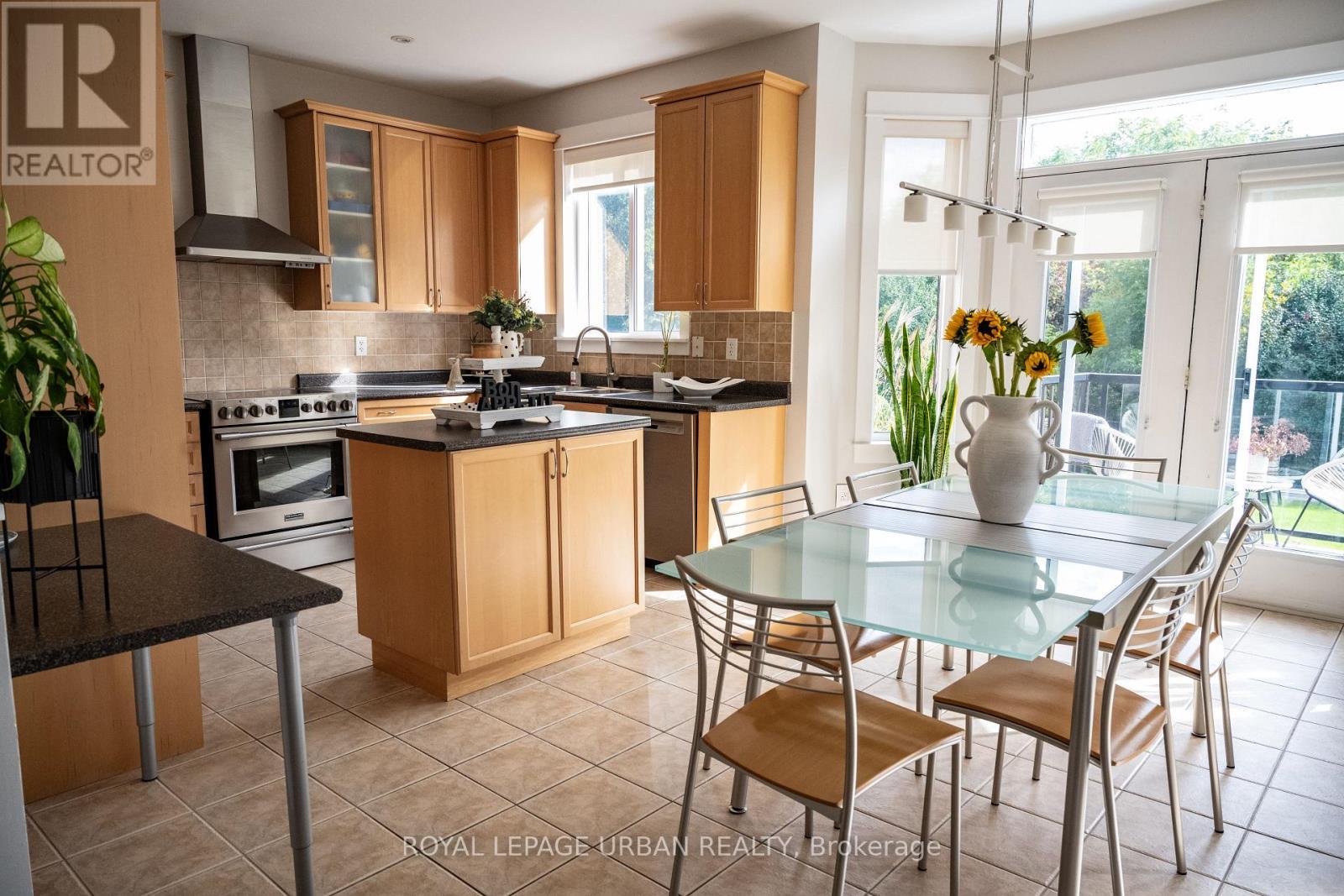 












27 LIGHTHEART DRIVE

,
Caledon,




Ontario
L7C1E3

