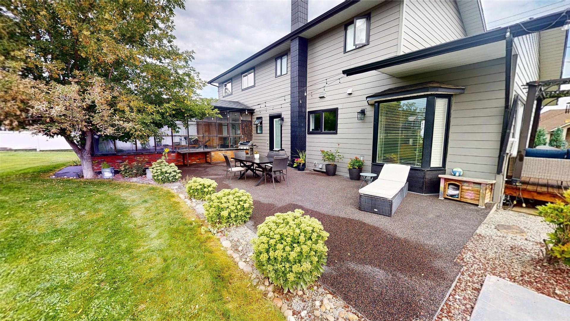 









2211


9th

Street,
Cranbrook,




BC
V1C 6Y7

