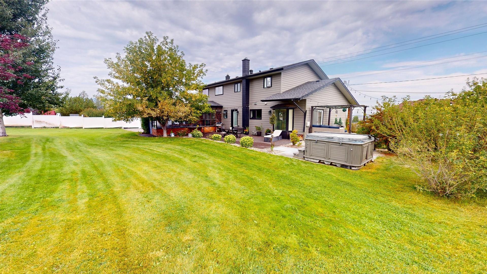 









2211


9th

Street,
Cranbrook,




BC
V1C 6Y7

