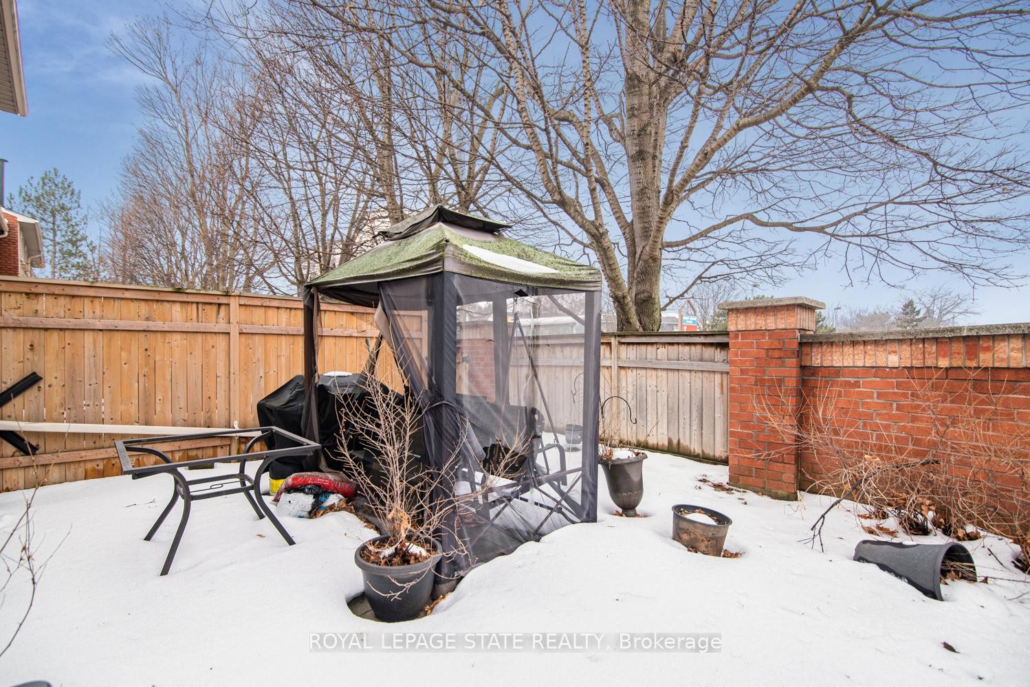 









255


Mount Albion

Road, 22,
Hamilton,




ON
L8K 6P7

