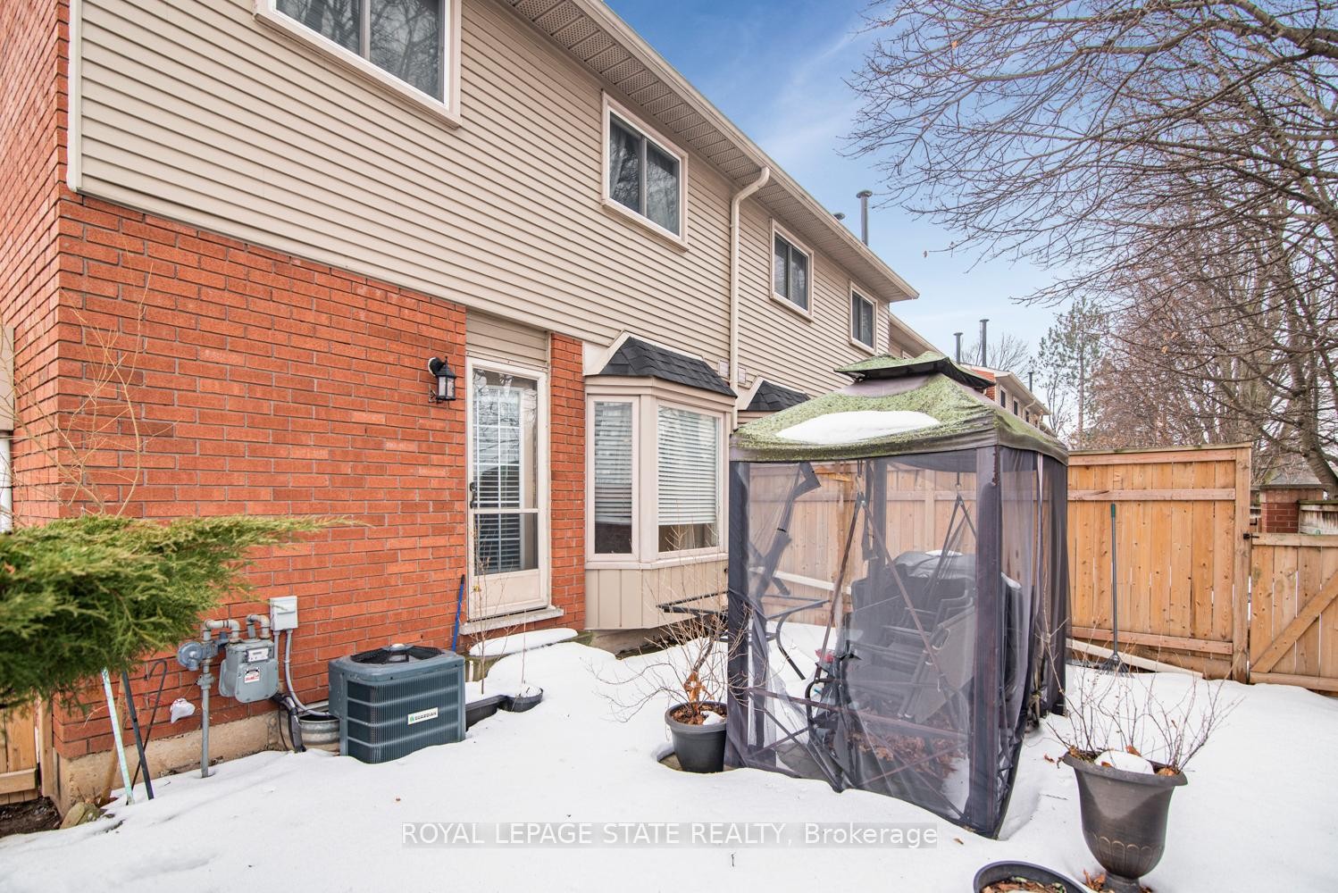 









255


Mount Albion

Road, 22,
Hamilton,




ON
L8K 6P7

