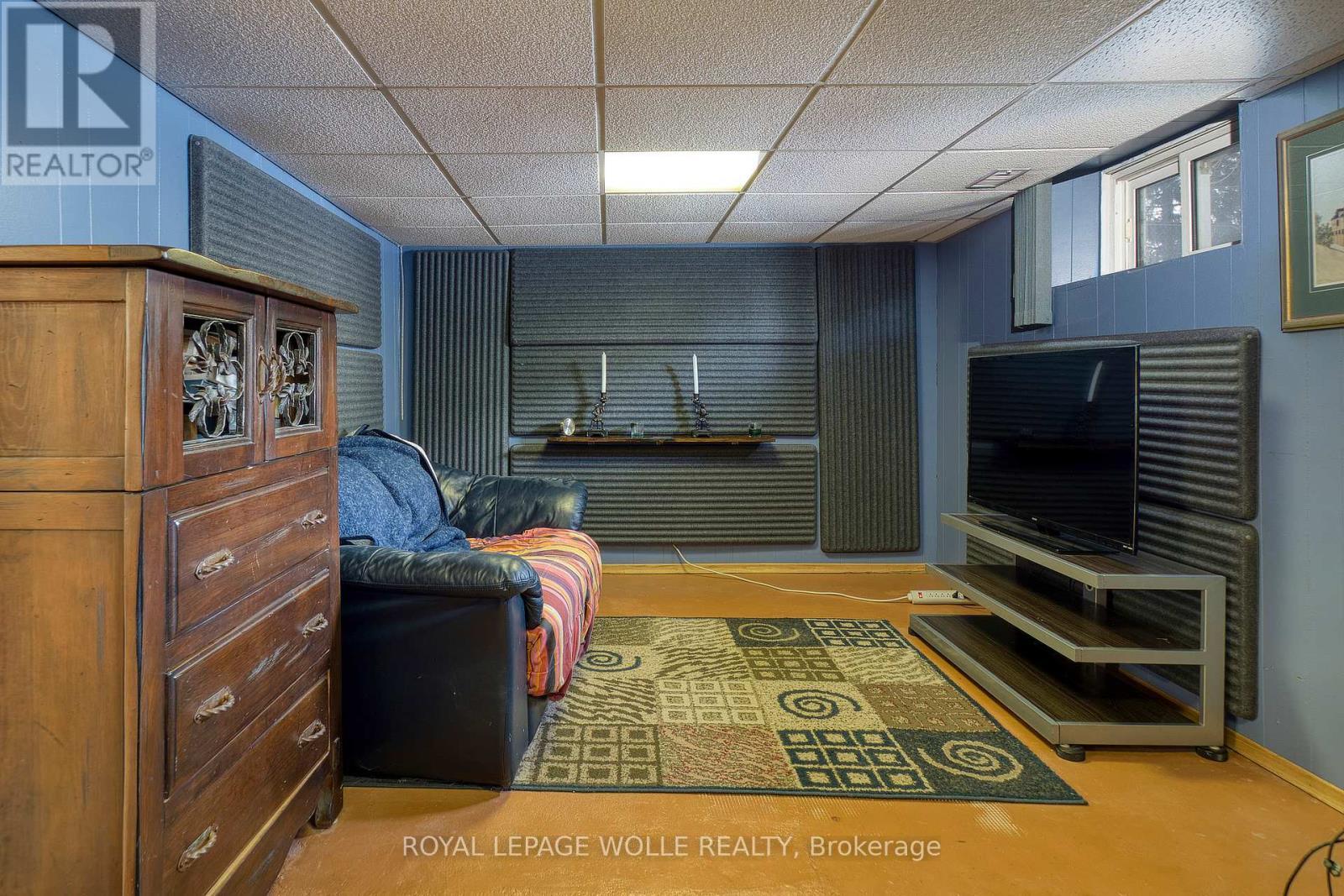 












30 WILLIAMS STREET

,
Wilmot,




Ontario
N3A2C4

