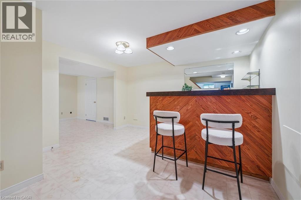 












43 BRADY Lane

,
Guelph,




Ontario
N1L1A4

