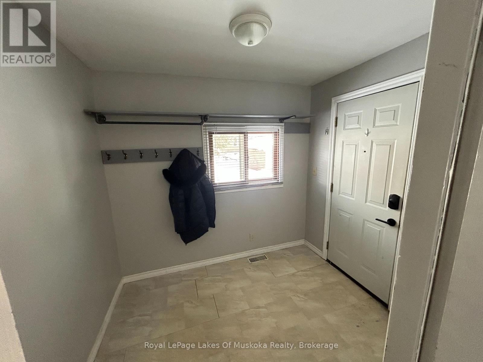 












190 ECCLESTONE DRIVE

,
Bracebridge (Monck (Bracebridge)),




Ontario
P1L1E5

