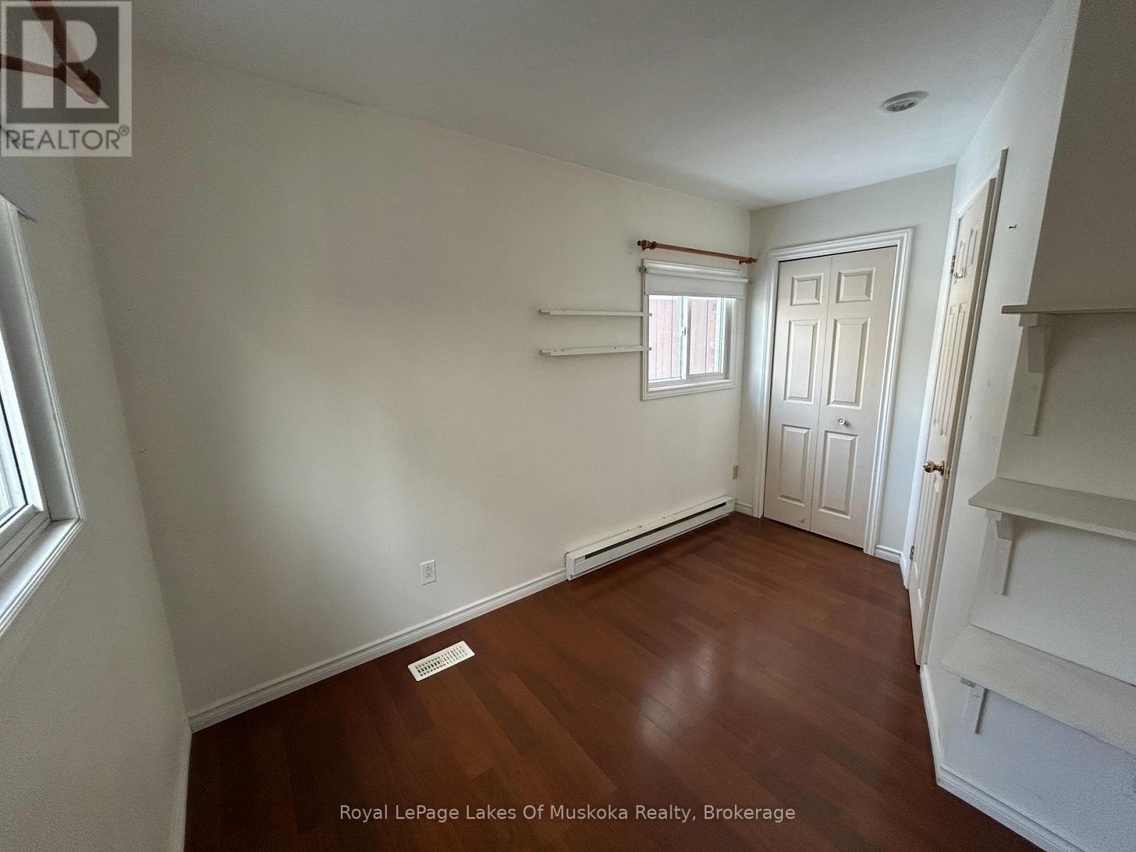 












190 ECCLESTONE DRIVE

,
Bracebridge (Monck (Bracebridge)),




Ontario
P1L1E5

