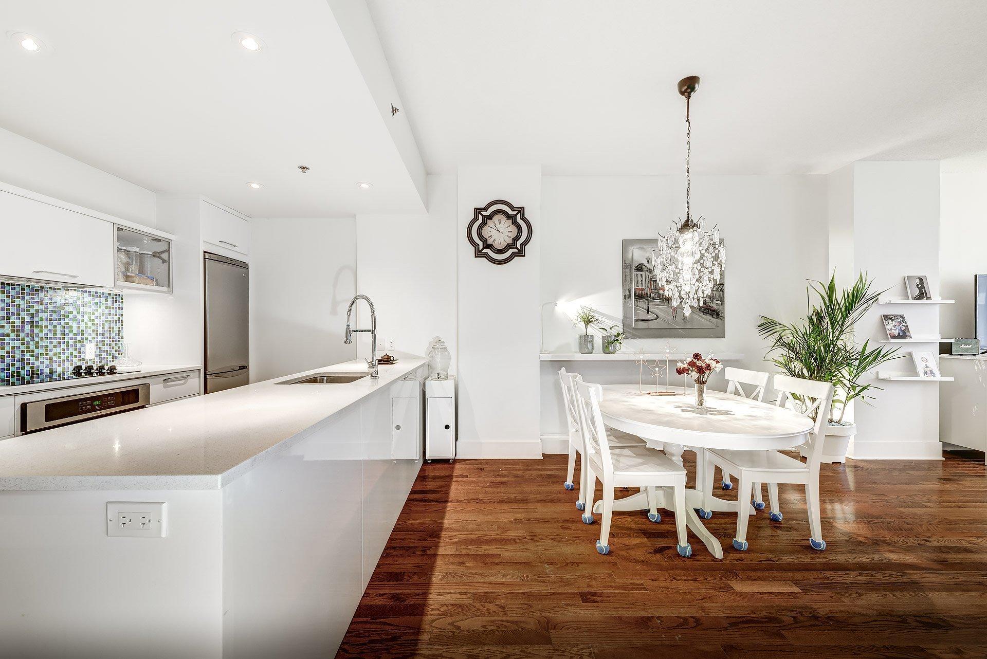 









370


Rue St-André

, 507,
Montréal (Ville-Marie),




QC
H2L0C4

