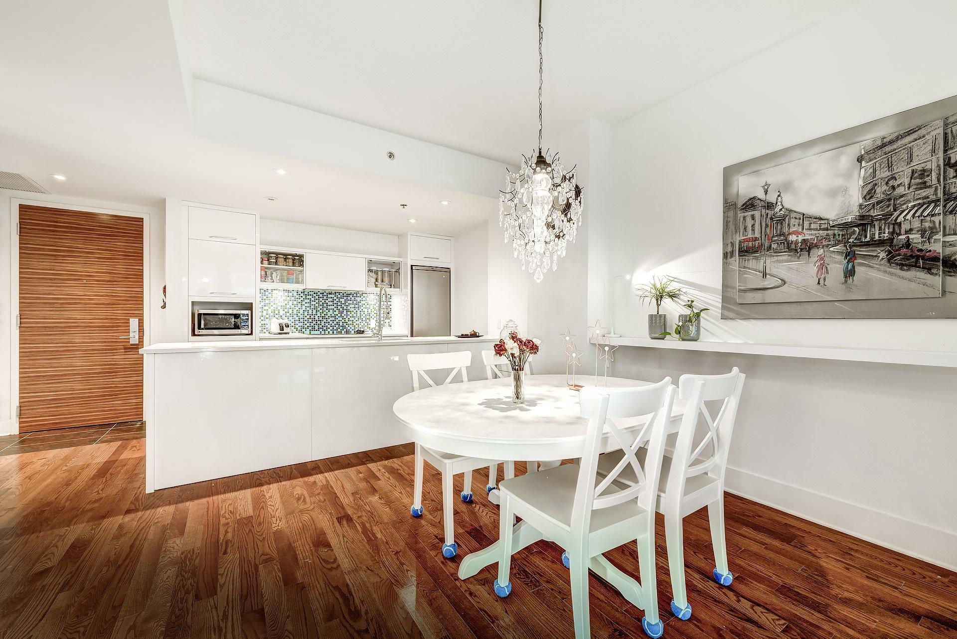 









370


Rue St-André

, 507,
Montréal (Ville-Marie),




QC
H2L0C4

