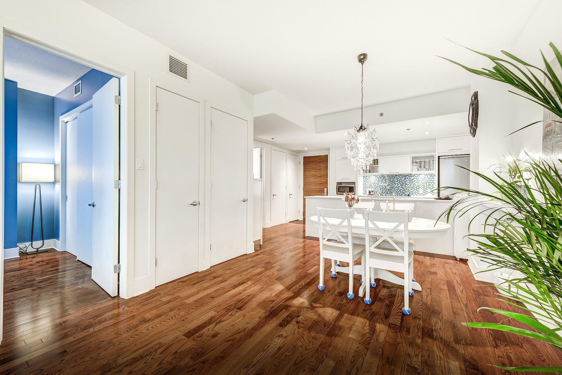 









370


Rue St-André

, 507,
Montréal (Ville-Marie),




QC
H2L0C4

