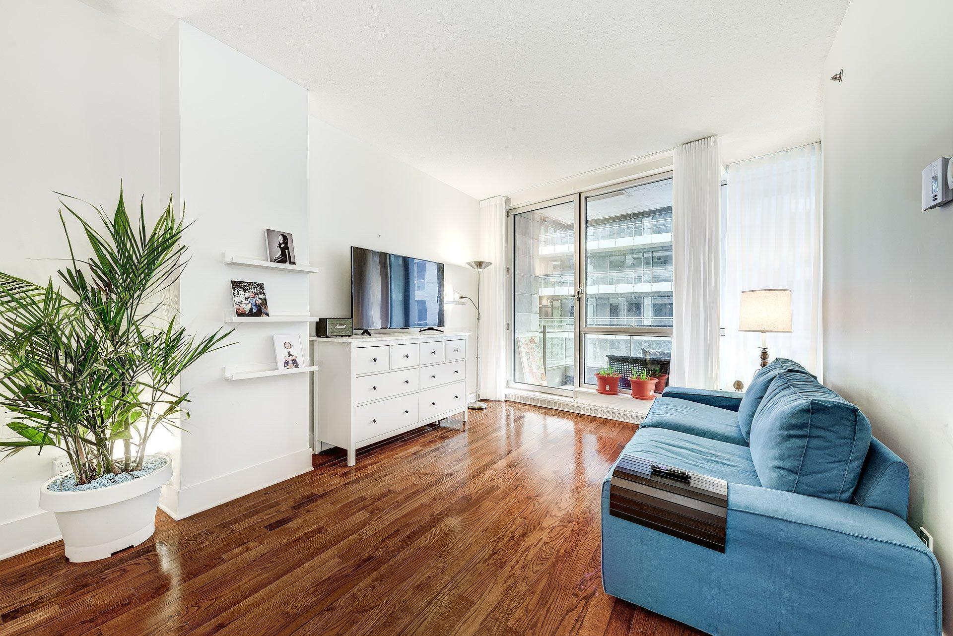 









370


Rue St-André

, 507,
Montréal (Ville-Marie),




QC
H2L0C4

