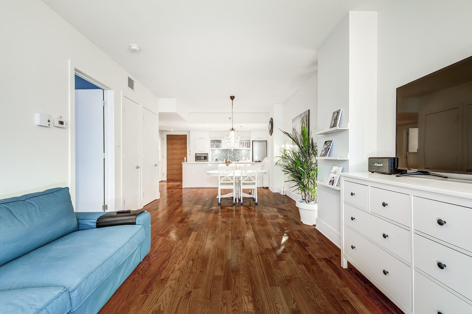 









370


Rue St-André

, 507,
Montréal (Ville-Marie),




QC
H2L0C4

