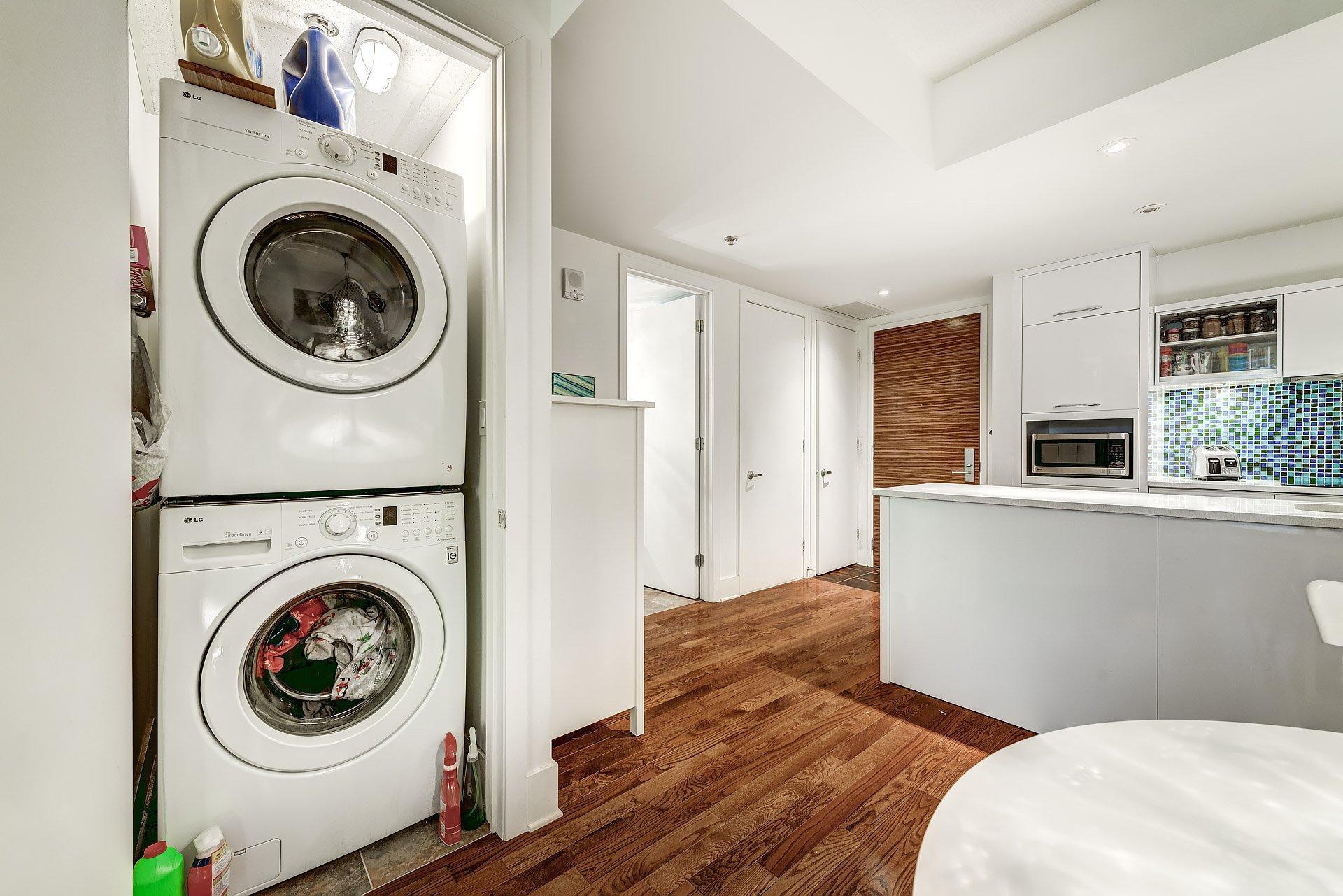 









370


Rue St-André

, 507,
Montréal (Ville-Marie),




QC
H2L0C4

