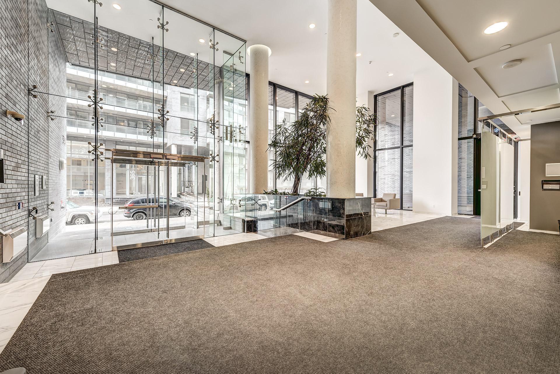 









370


Rue St-André

, 507,
Montréal (Ville-Marie),




QC
H2L0C4

