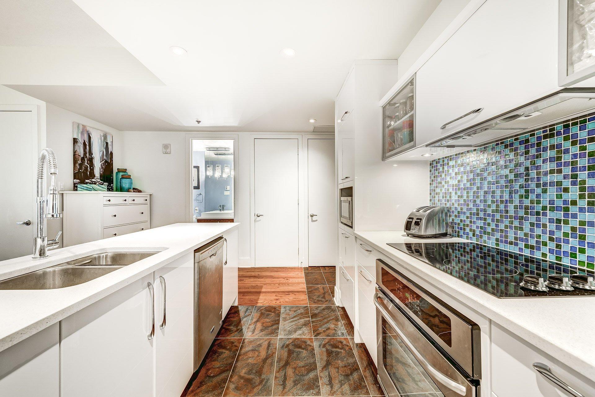 









370


Rue St-André

, 507,
Montréal (Ville-Marie),




QC
H2L0C4

