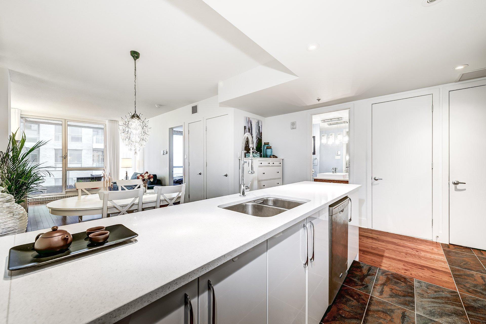 









370


Rue St-André

, 507,
Montréal (Ville-Marie),




QC
H2L0C4

