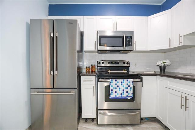 









71


Roslyn

RD, 102,
Winnipeg,




MB
R3L 0G2

