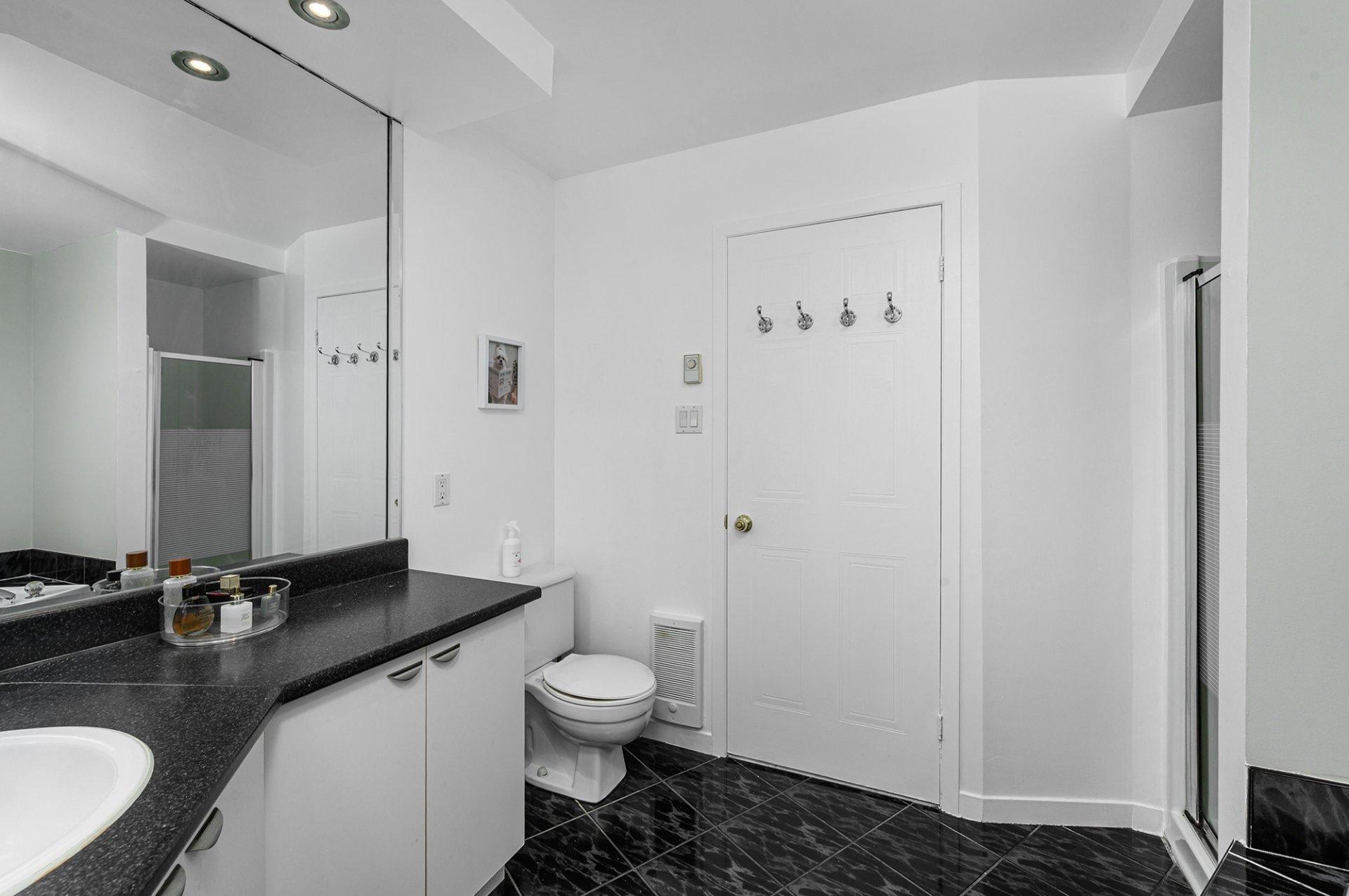 









36


Rue François

,
Saint-Jean-sur-Richelieu,




QC
J2X5J6

