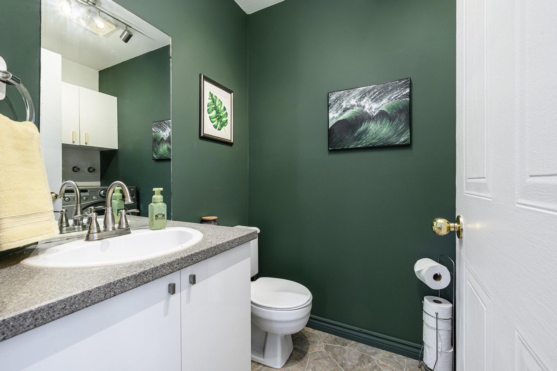 









36


Rue François

,
Saint-Jean-sur-Richelieu,




QC
J2X5J6

