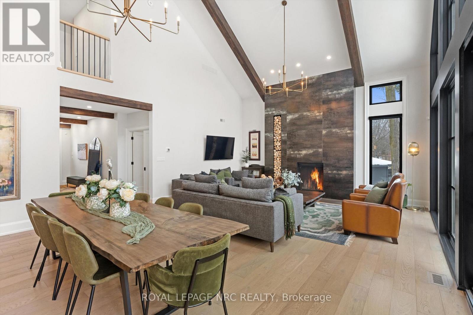 












1 BRIARFIELD CRESCENT

,
St. Catharines (Glendale/Glenridge),




Ontario
L2T3T4

