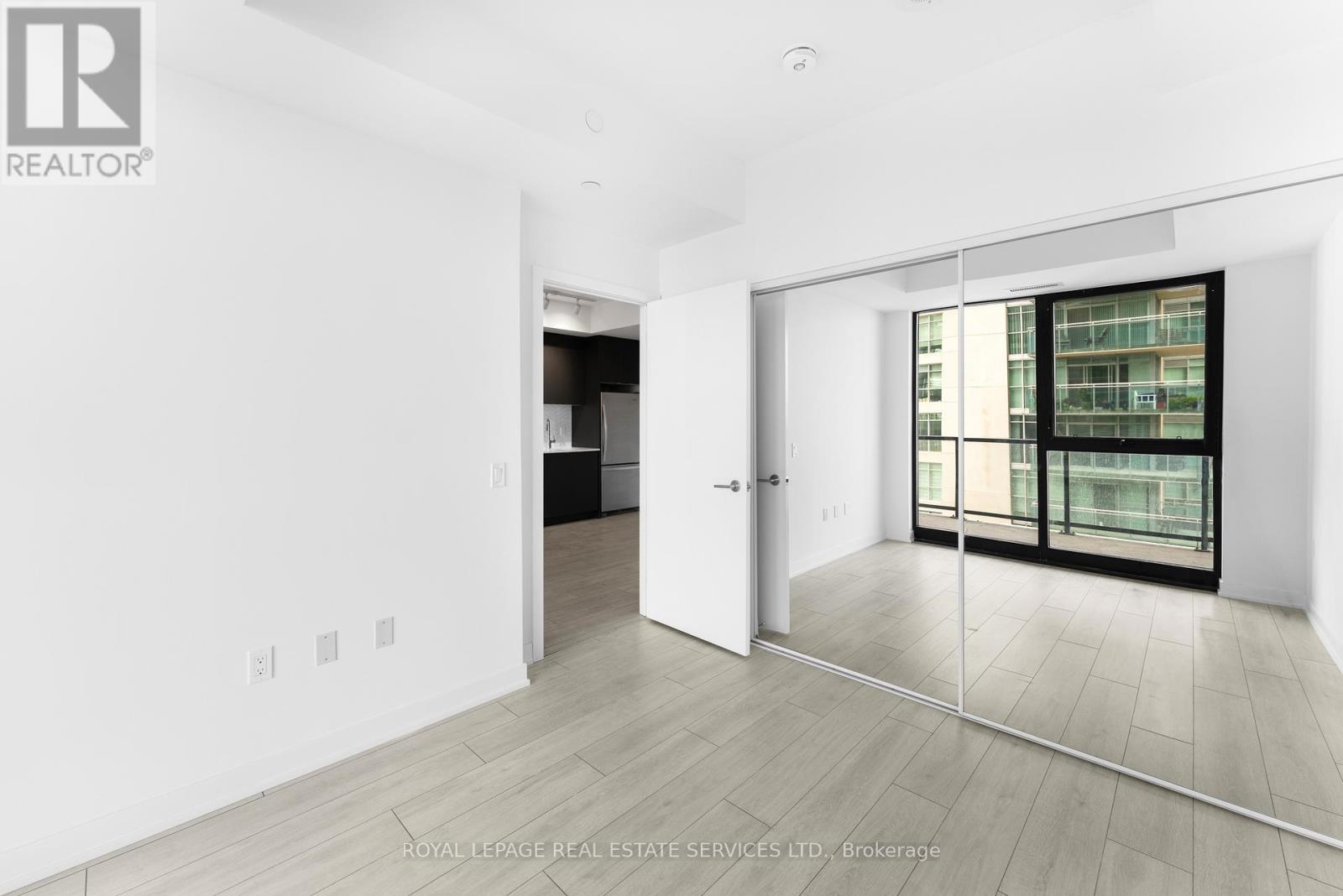 












601 - 1606 CHARLES STREET

,
Whitby,




Ontario
L1N0P1

