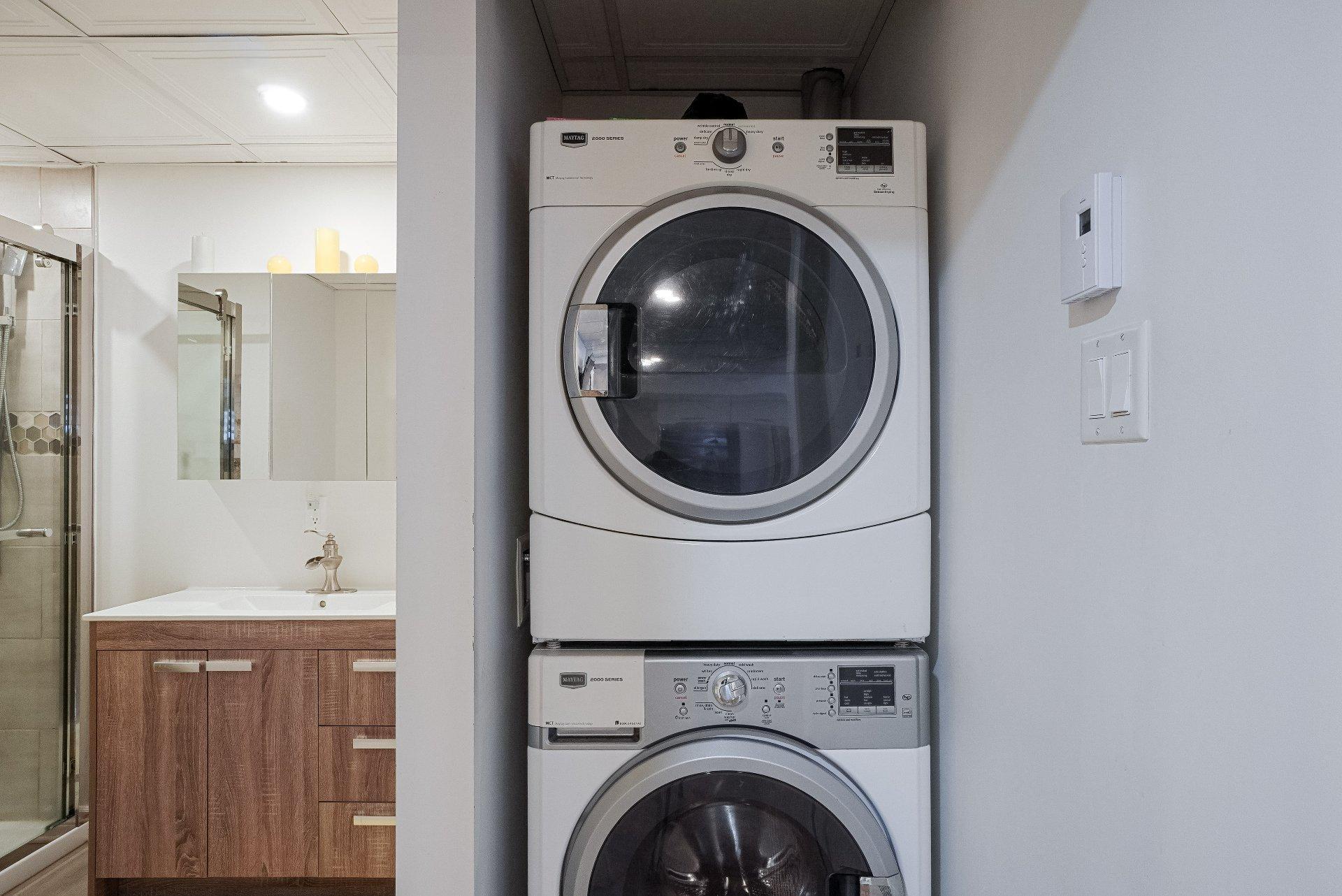 









33


Rue Lauzon

,
Saint-Lin/Laurentides,




QC
J5M0E8

