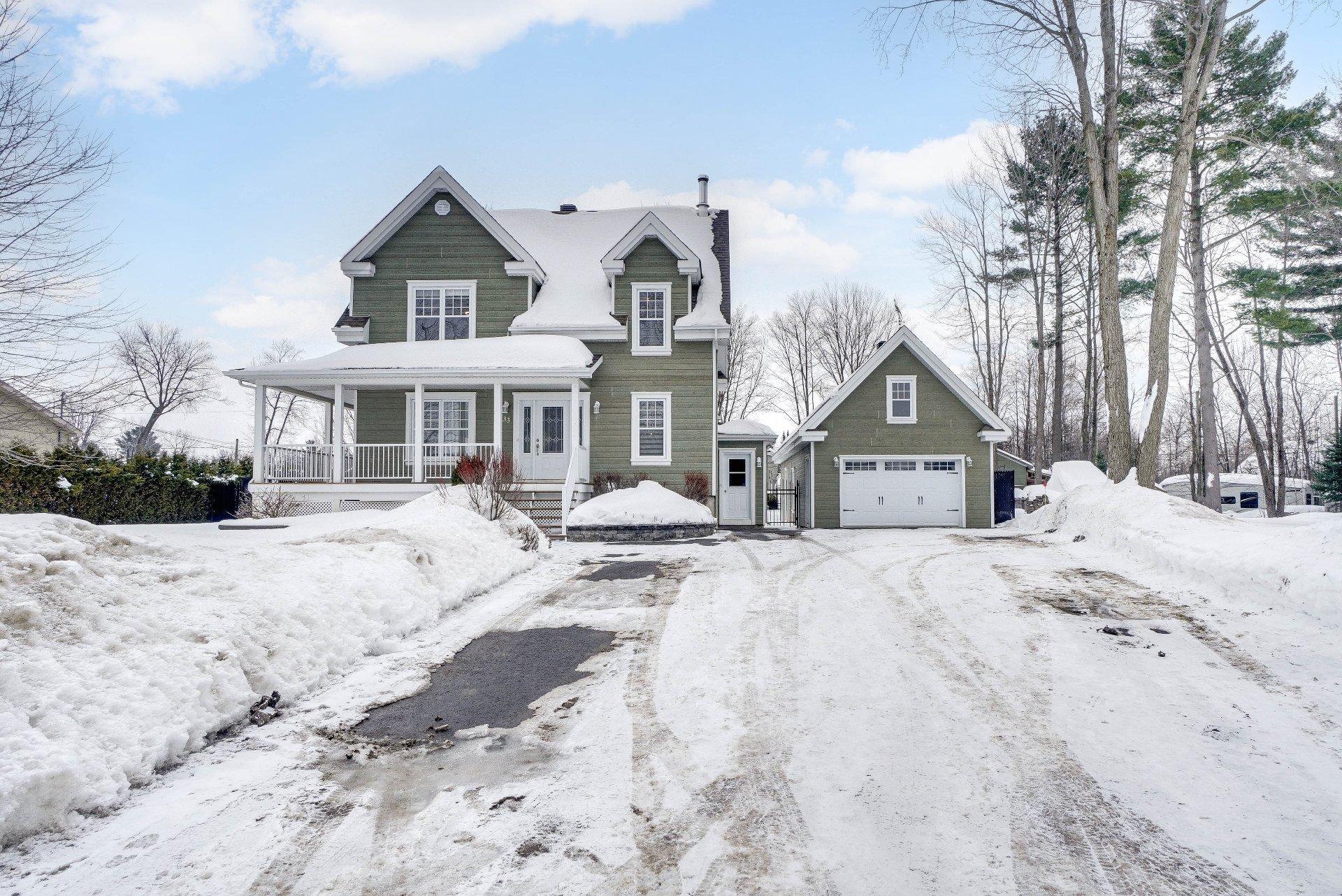 









33


Rue Lauzon

,
Saint-Lin/Laurentides,




QC
J5M0E8

