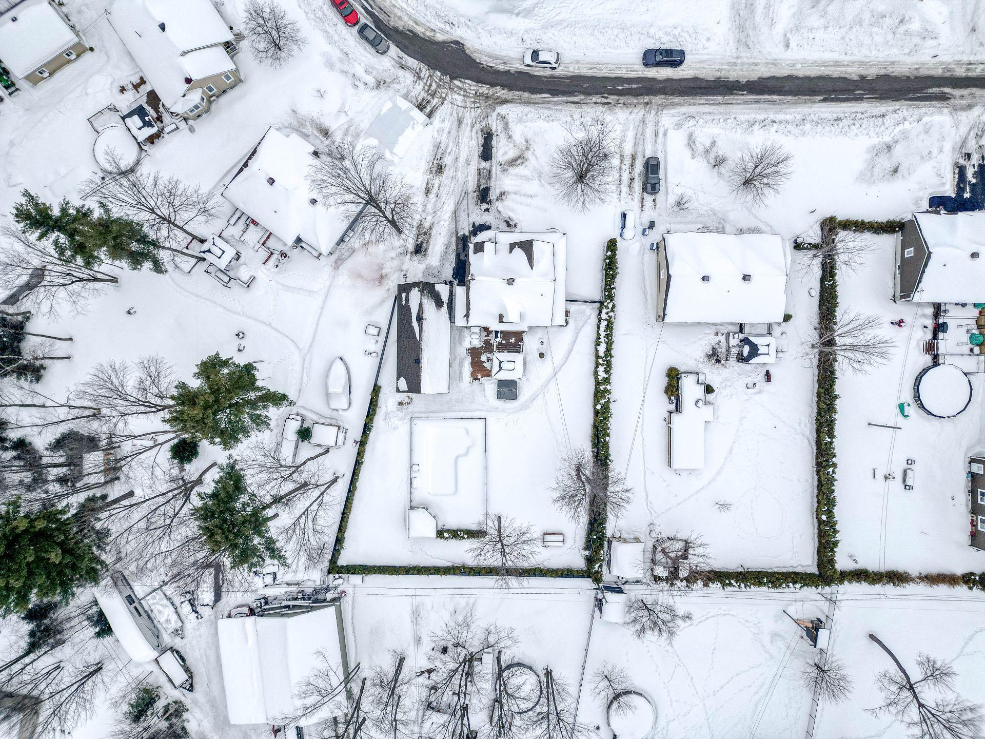 









33


Rue Lauzon

,
Saint-Lin/Laurentides,




QC
J5M0E8

