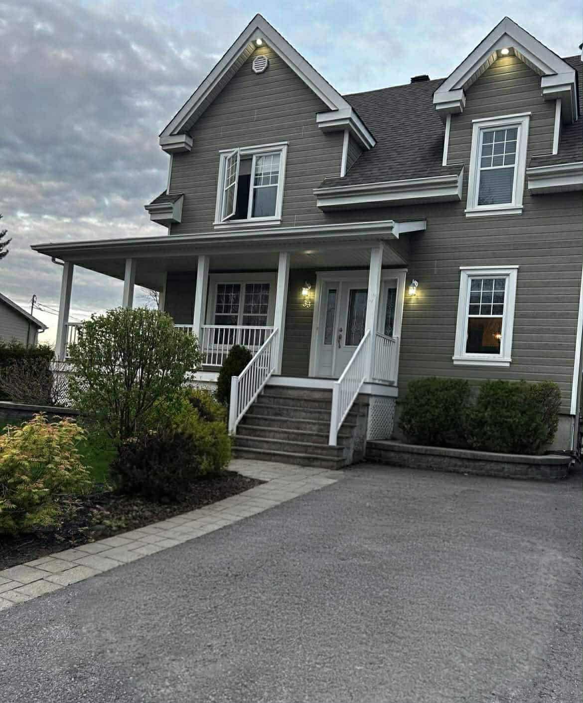 









33


Rue Lauzon

,
Saint-Lin/Laurentides,




QC
J5M0E8

