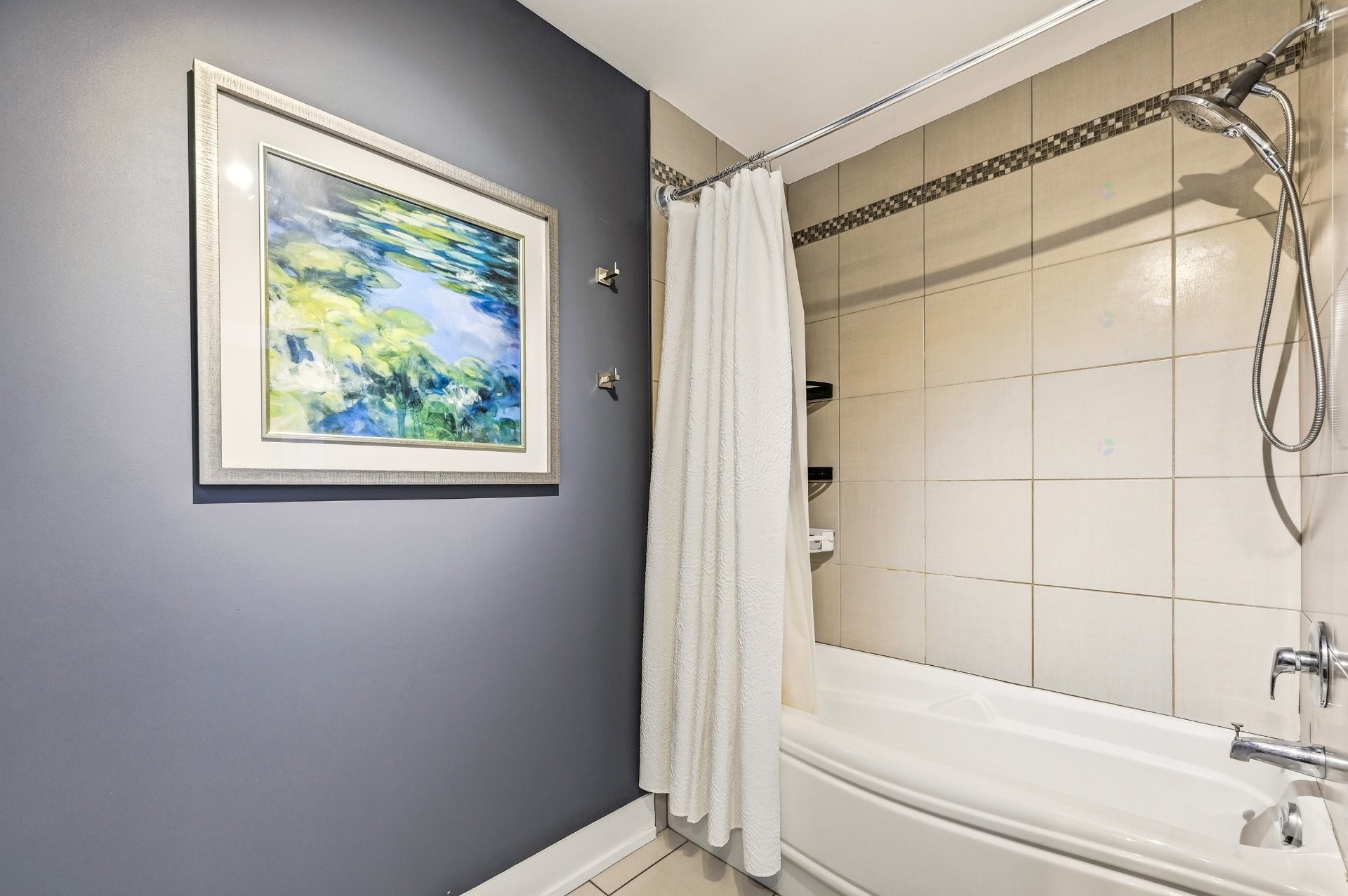 









35


Av. Ernest-Rochette

, 307,
La Prairie,




QC
J5R0M4

