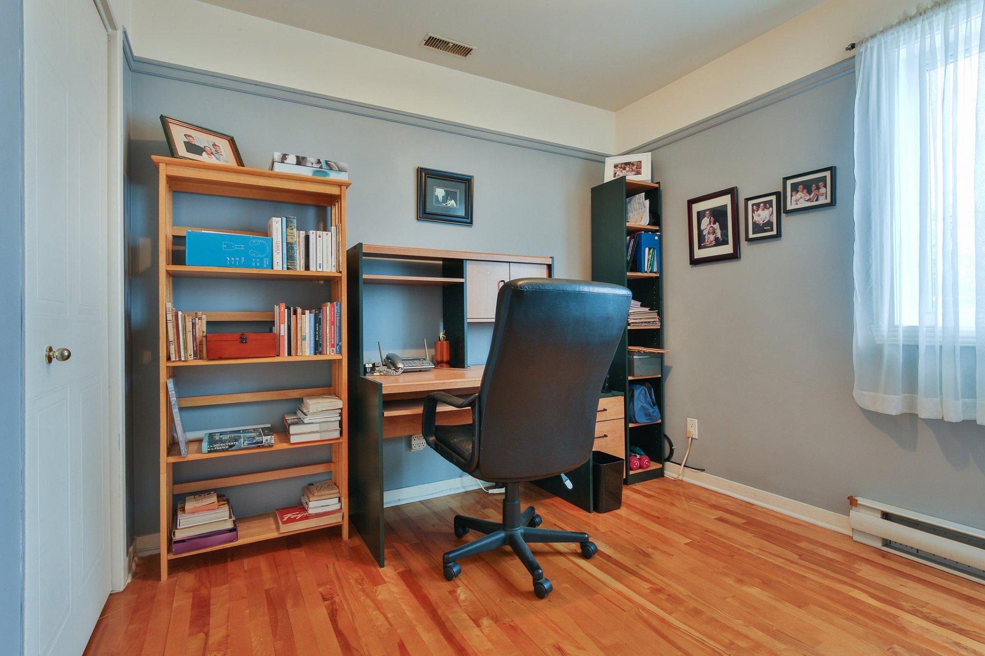 









550


Av. Georges-Rainville

,
Saint-Jean-sur-Richelieu,




QC
J2X5J9

