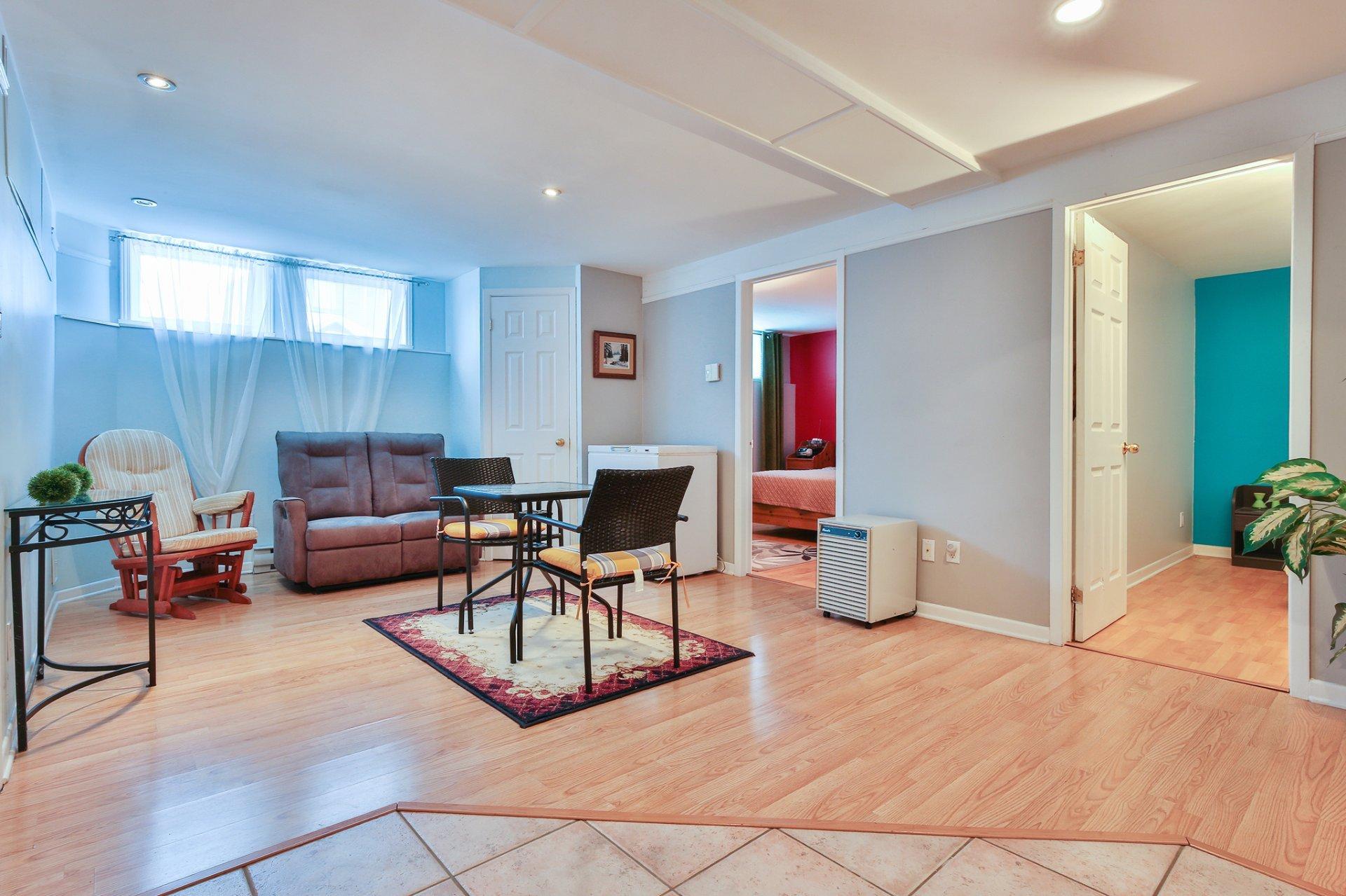 









550


Av. Georges-Rainville

,
Saint-Jean-sur-Richelieu,




QC
J2X5J9

