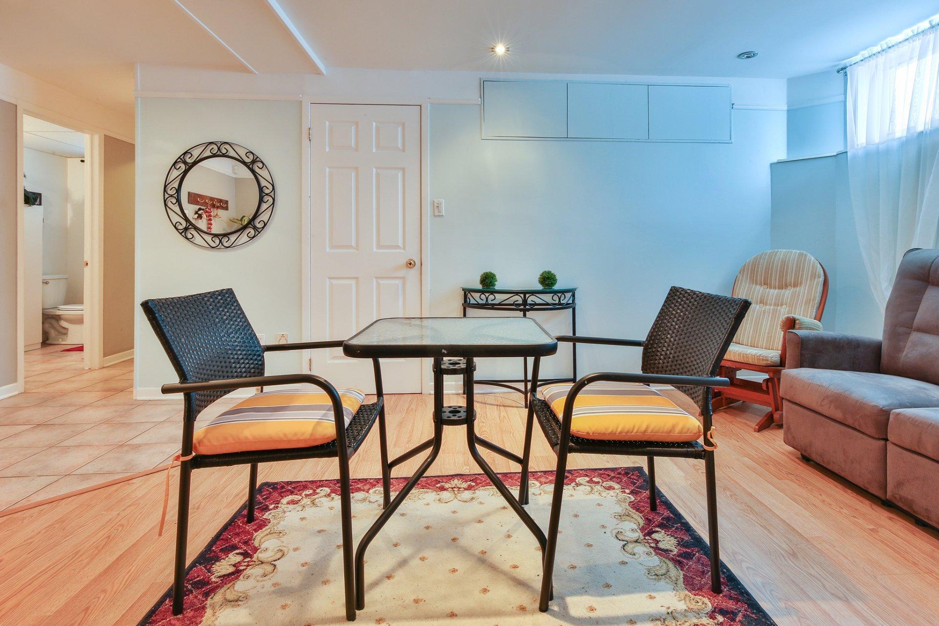 









550


Av. Georges-Rainville

,
Saint-Jean-sur-Richelieu,




QC
J2X5J9

