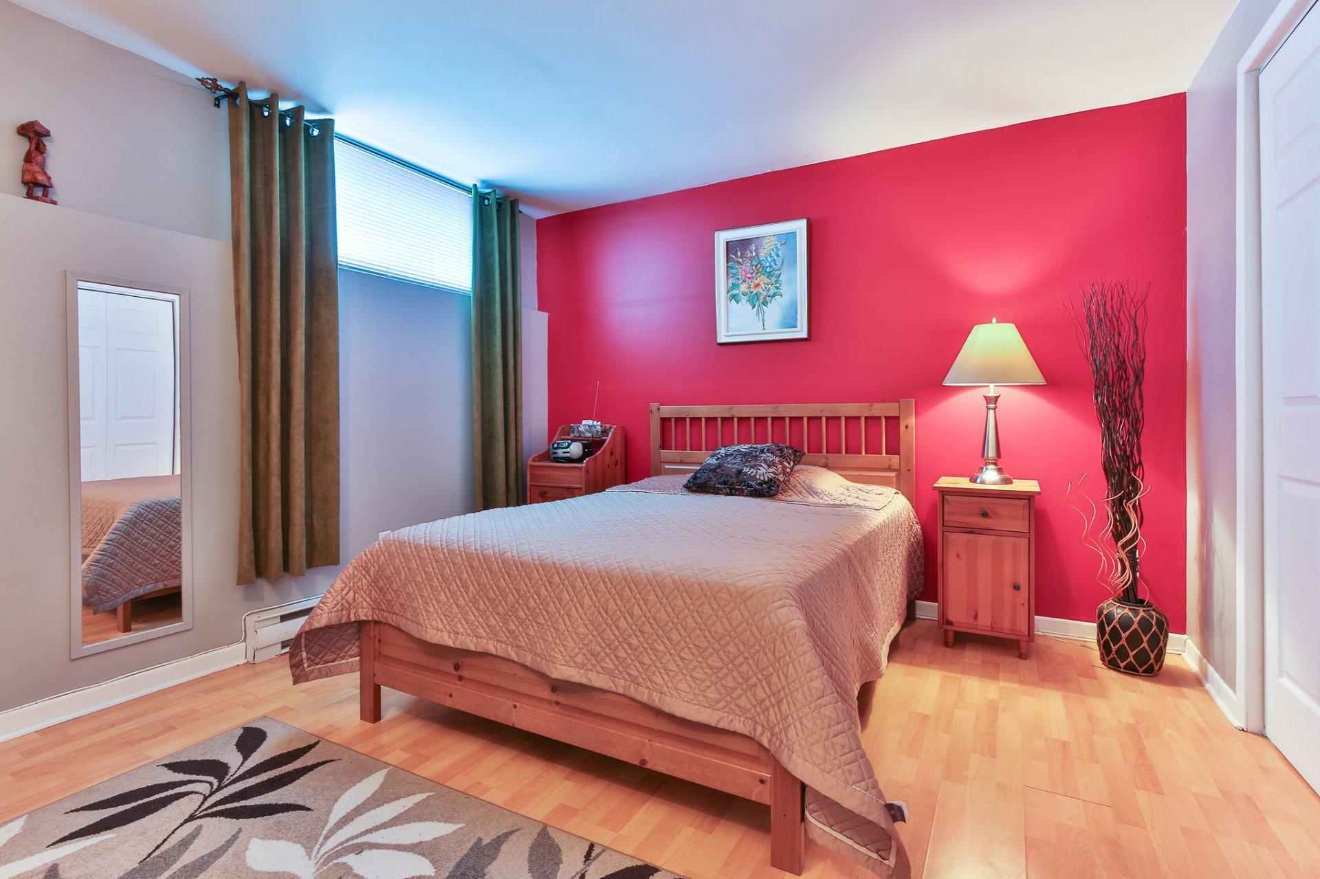 









550


Av. Georges-Rainville

,
Saint-Jean-sur-Richelieu,




QC
J2X5J9

