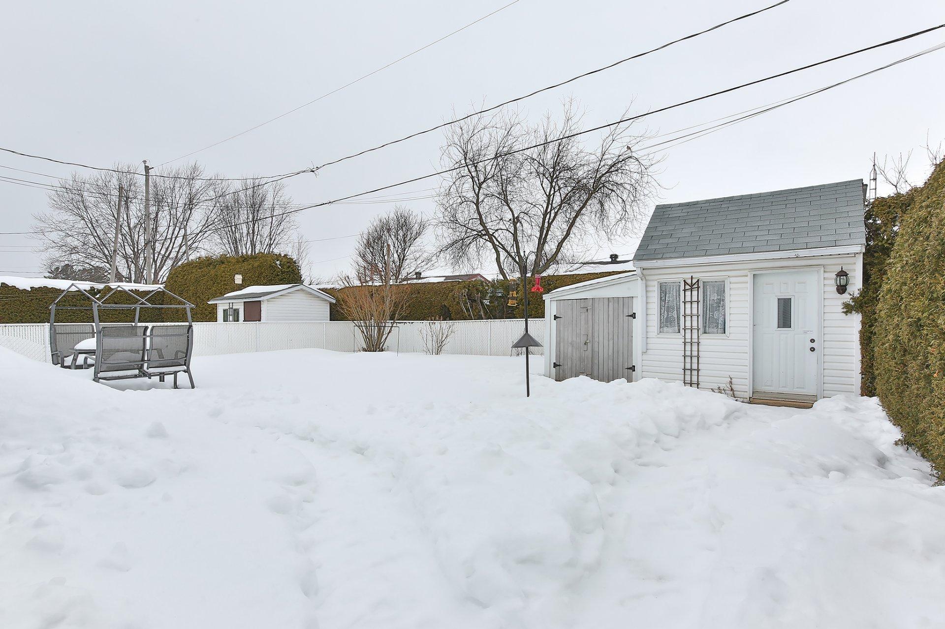 









550


Av. Georges-Rainville

,
Saint-Jean-sur-Richelieu,




QC
J2X5J9

