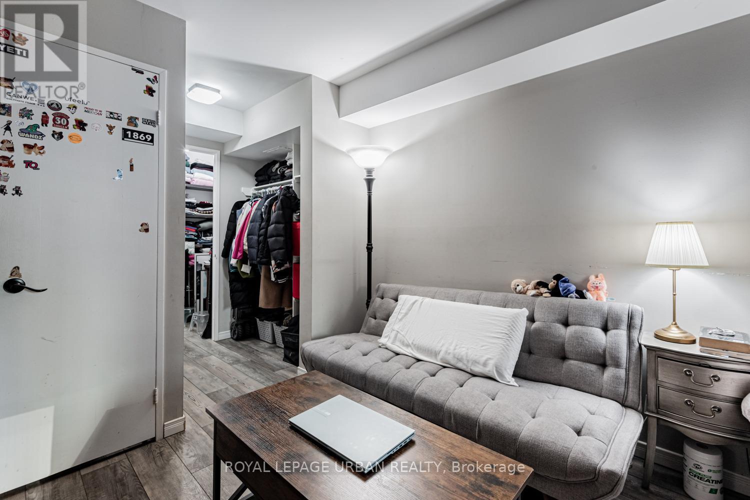 












505 - 25 MAITLAND STREET

,
Toronto,




Ontario
M4Y2W1

