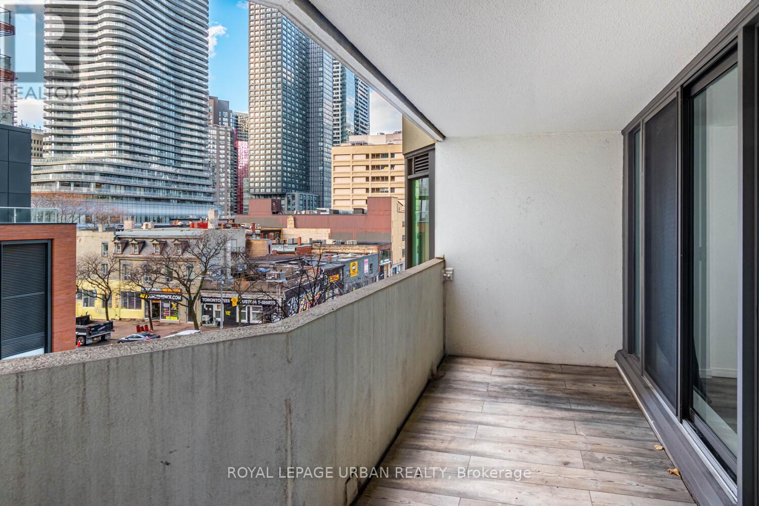 












505 - 25 MAITLAND STREET

,
Toronto,




Ontario
M4Y2W1


