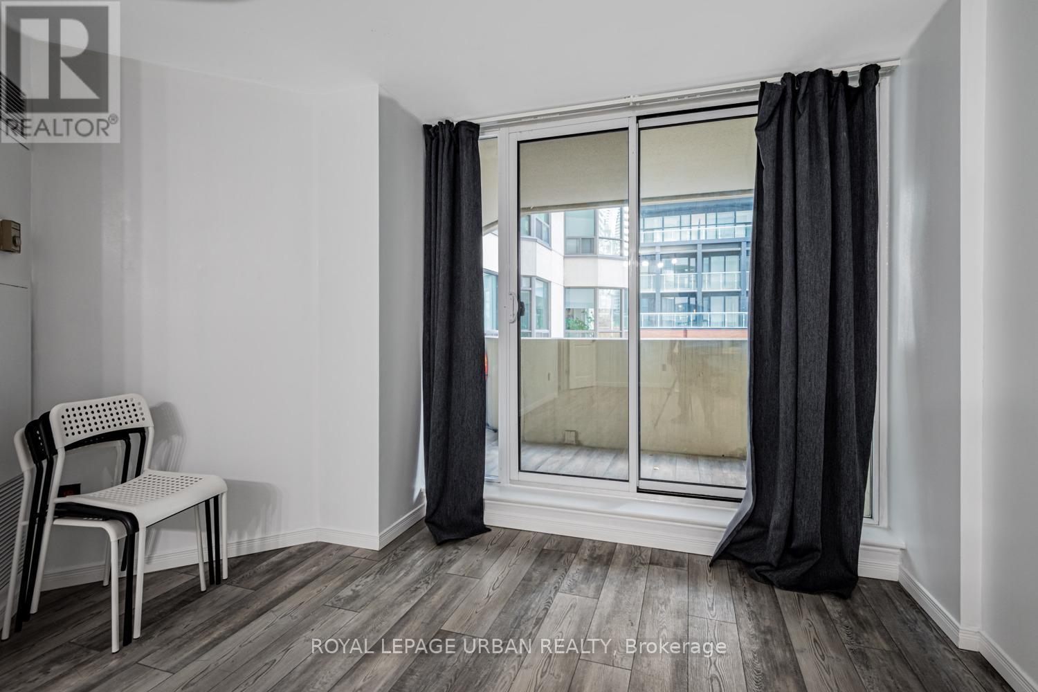 












505 - 25 MAITLAND STREET

,
Toronto,




Ontario
M4Y2W1

