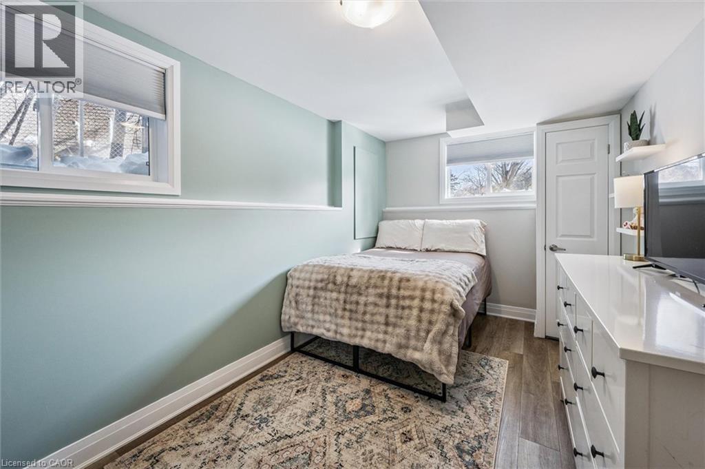 












26 VISTA Terrace

,
Guelph,




Ontario
N1E1A1

