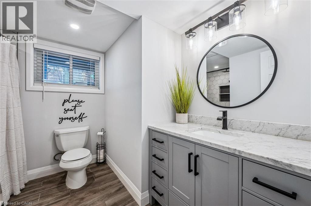 












26 VISTA Terrace

,
Guelph,




Ontario
N1E1A1

