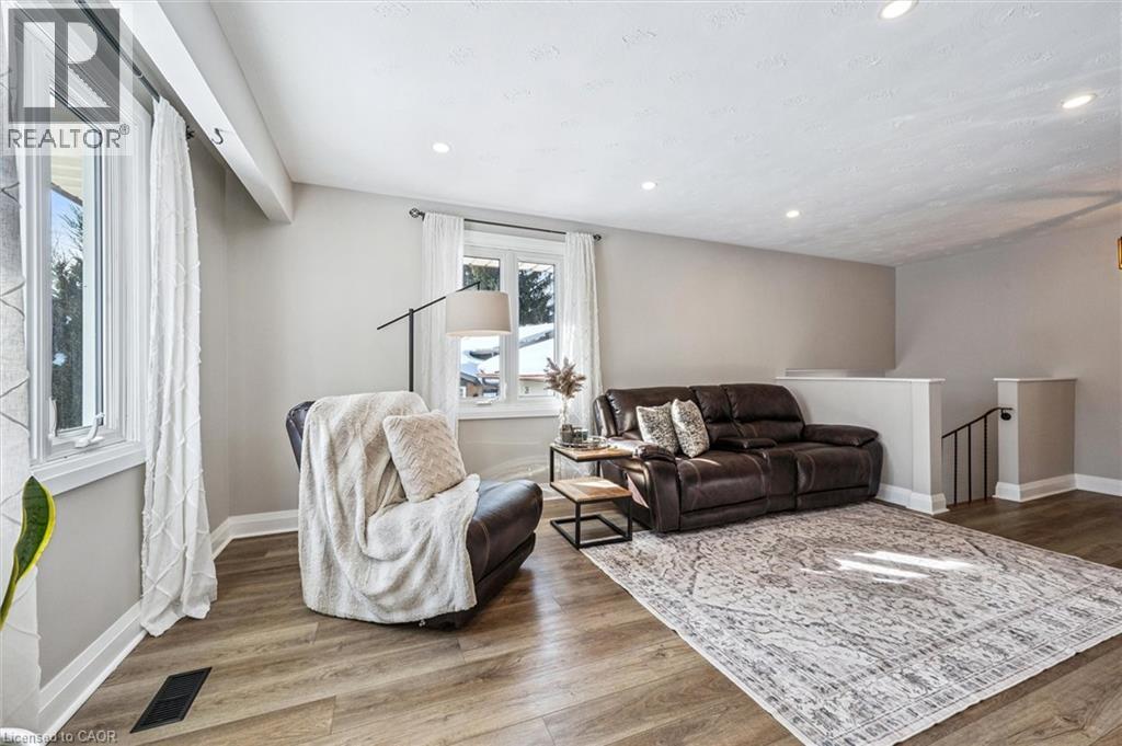 












26 VISTA Terrace

,
Guelph,




Ontario
N1E1A1

