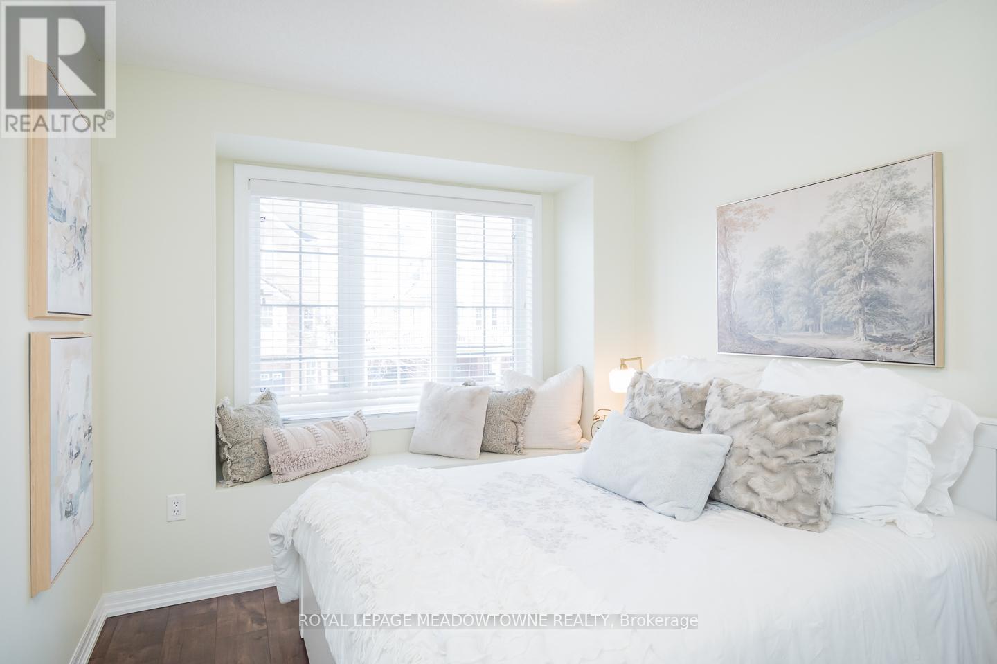 












554 SPEYER CIRCLE

,
Milton,




Ontario
L9T0Y1

