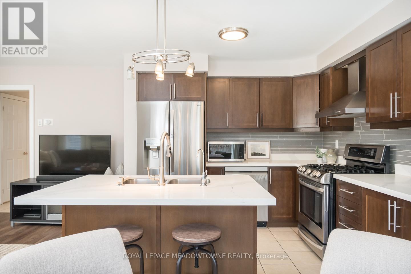 












554 SPEYER CIRCLE

,
Milton,




Ontario
L9T0Y1

